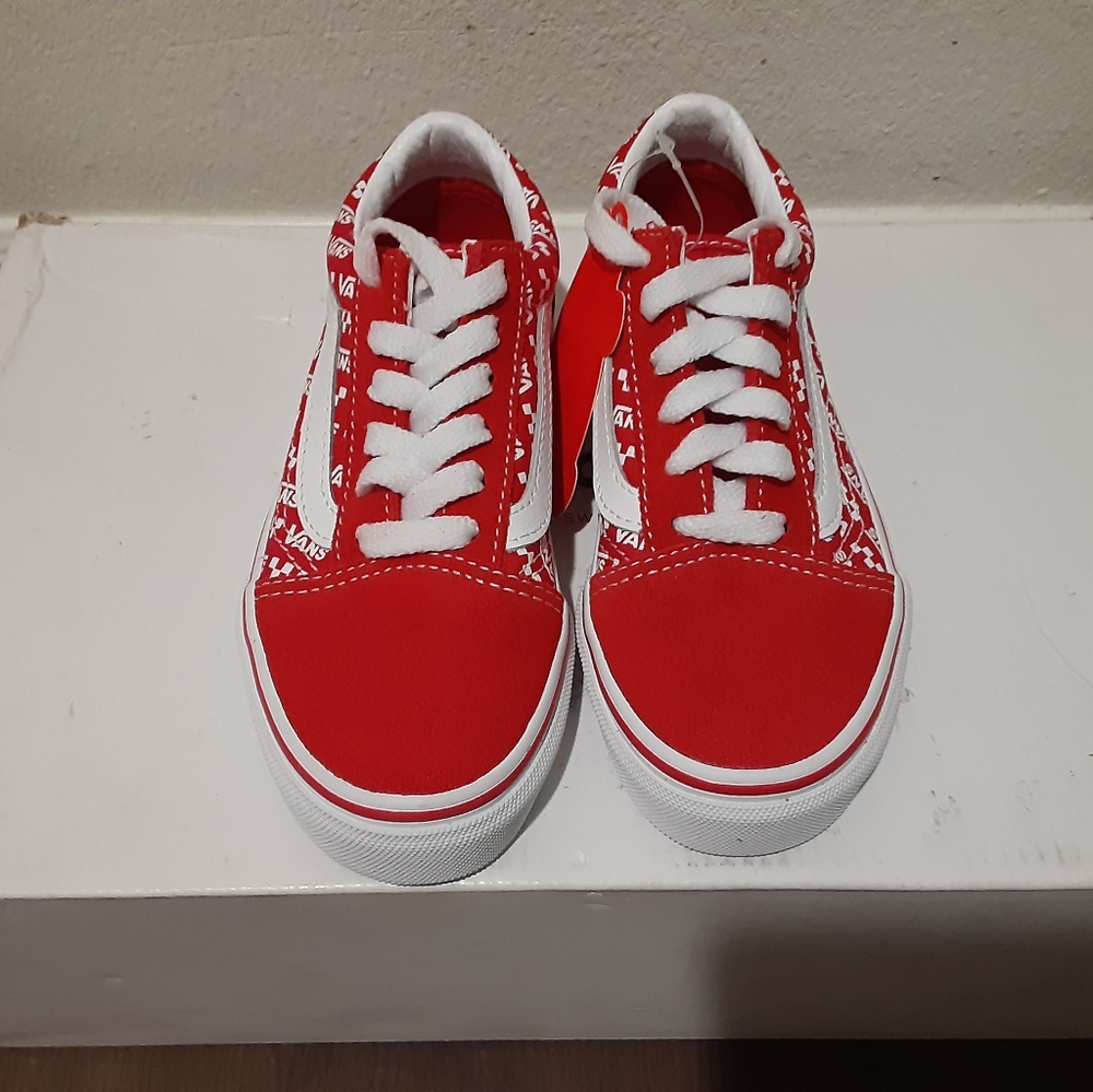 Vans - Picture 3 of 4